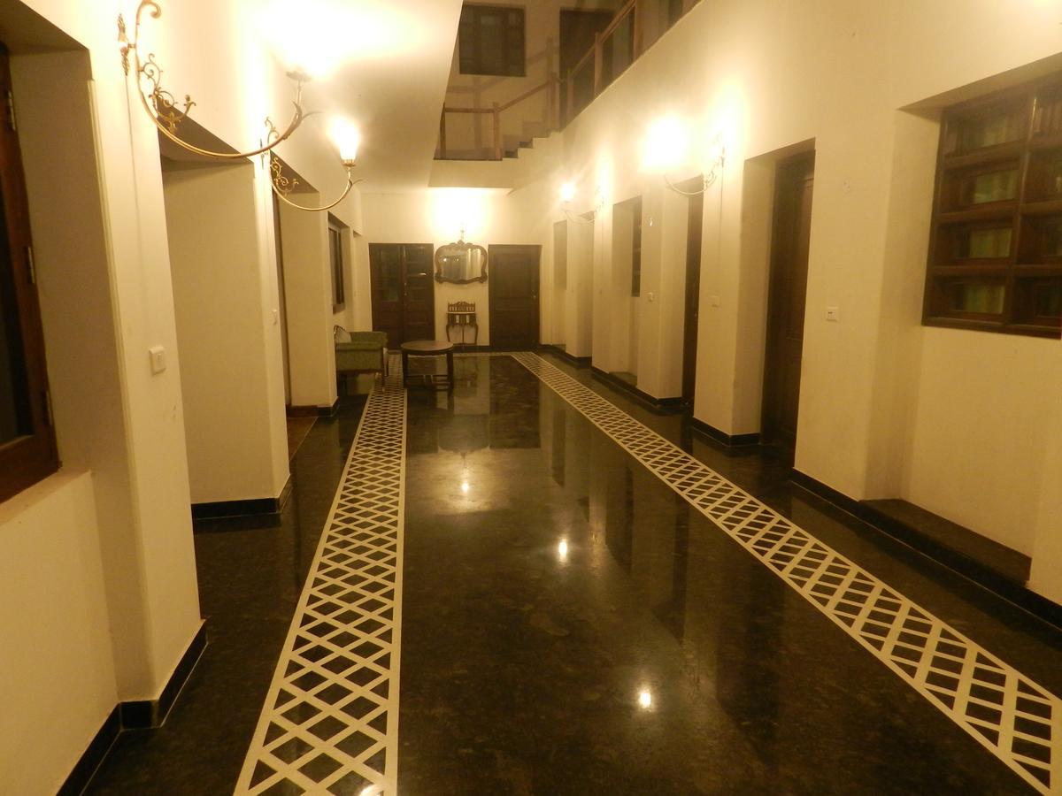 Awtar Mansion Bed & Breakfast Агра Екстериор снимка