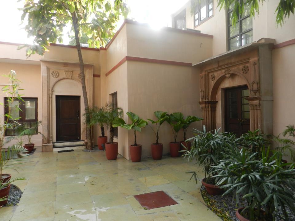 Awtar Mansion Bed & Breakfast Агра Екстериор снимка